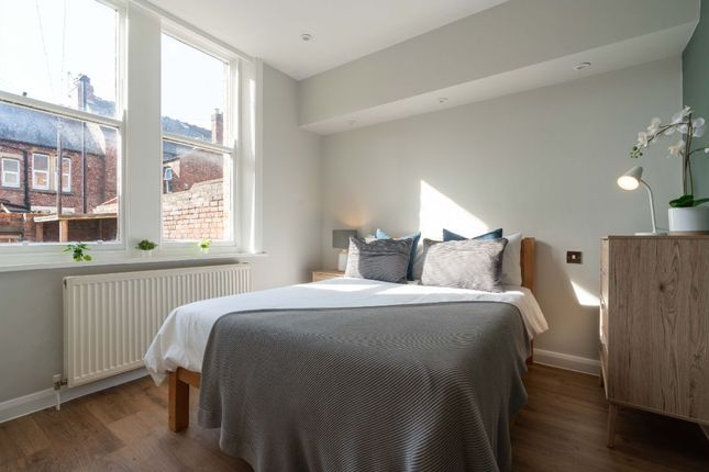 20, Kimberley Gardens, Newcastle photo 3