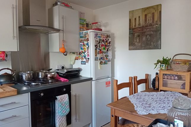 25, Thompson Avenue, Doncaster photo 2