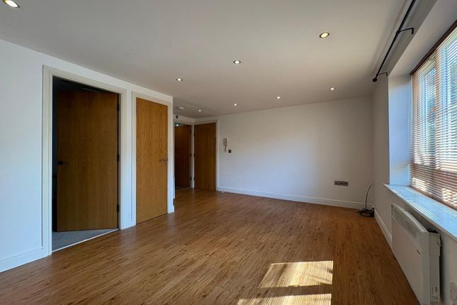3, Francesca Court, Pudsey photo 3