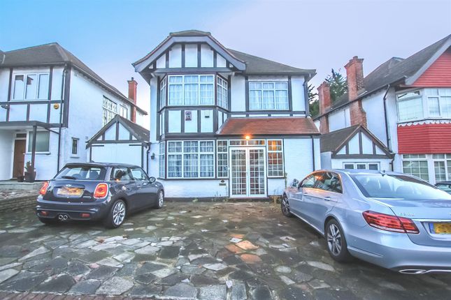 Thumbnail Detached house to rent in Edgeworth Avenue, Hendon