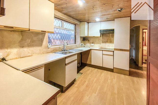 44 Leigh Road, Canvey Island photo 3