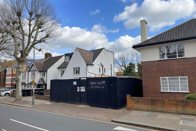 2a, Sutherland Grove, London photo 2