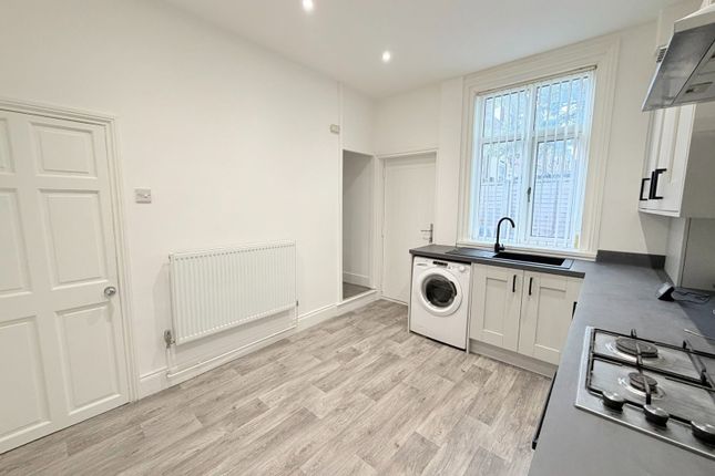 Latchford Street, Ashton-Under-Lyne photo 5