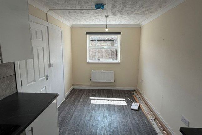 21, Ripley Walk, Corby photo 5
