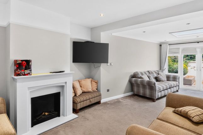 35, Famet Avenue, Purley photo 2