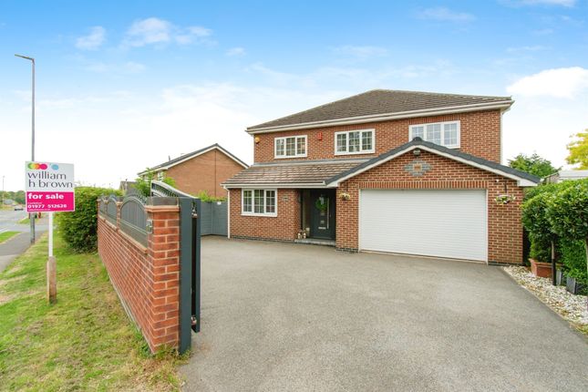 Thumbnail Detached house for sale in Sheepwalk Lane, Castleford