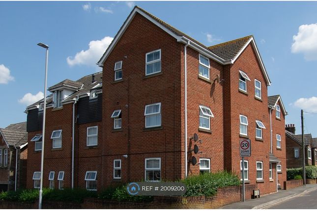 Thumbnail Flat to rent in Sea View Road, Parkstone, Poole