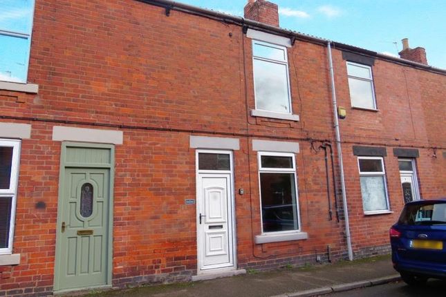 Thumbnail Terraced house to rent in Beehive Road, Chesterfield