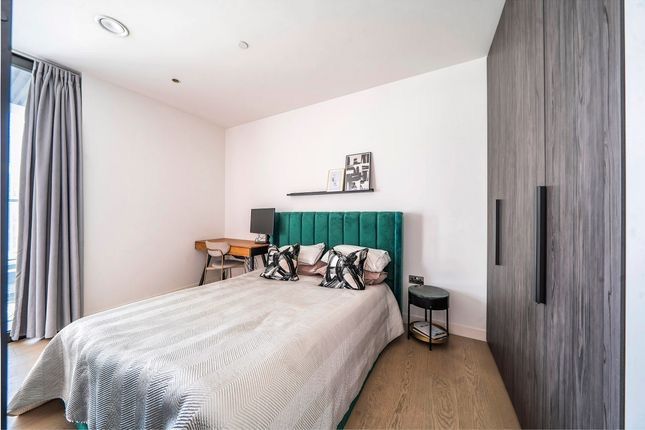 Flat 2806, Hobart Building, London photo 4
