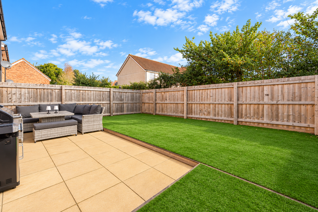 17 Pond Close, Exeter photo 4
