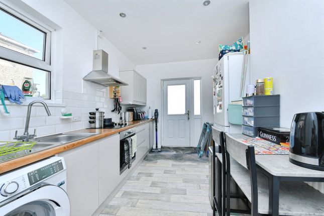 22b, Wake Street, Plymouth photo 4