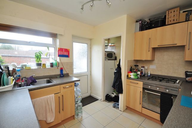 Flat to rent in Fairford Court, Grange Road, Sutton