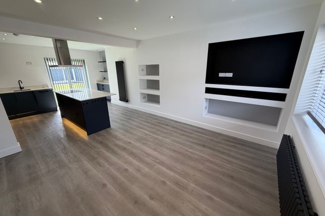 13, Elm Road, Bolton photo 3