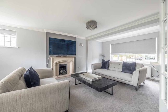 28, Nightingale Way, Denham photo 2