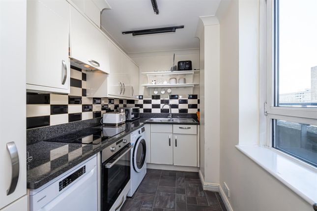 128, ROYAL LANGFORD APARTMENTS, GREVILLE ROAD, London photo 4