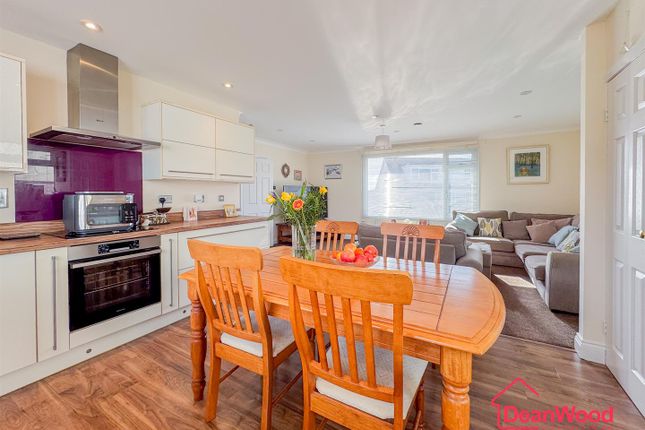 26, Birch Hill Crescent, Onchan photo 3
