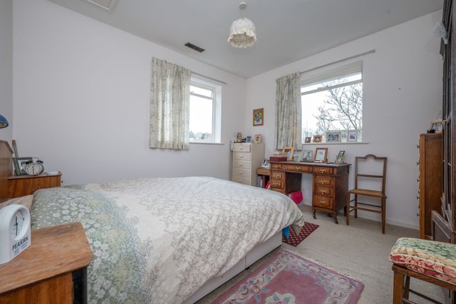 End terrace house for sale in The Paddock, Birmingham
