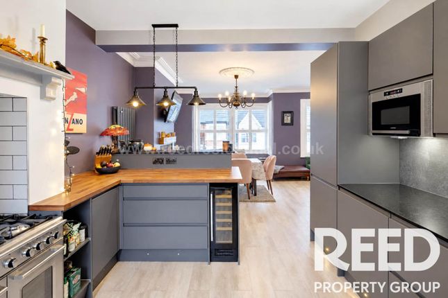 11, Retreat Road, Westcliff On Sea photo 4