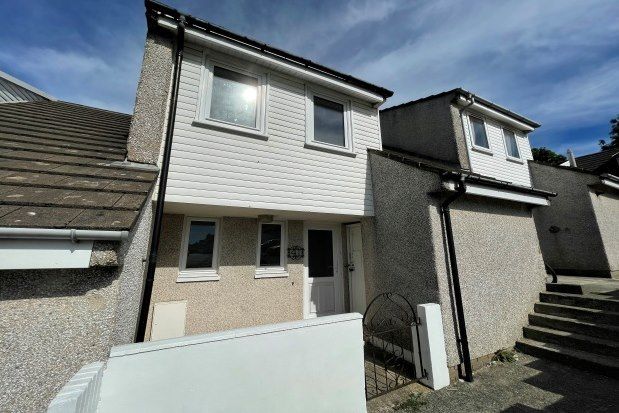 3 bed property to rent in Fernhill Road, Haverfordwest SA61