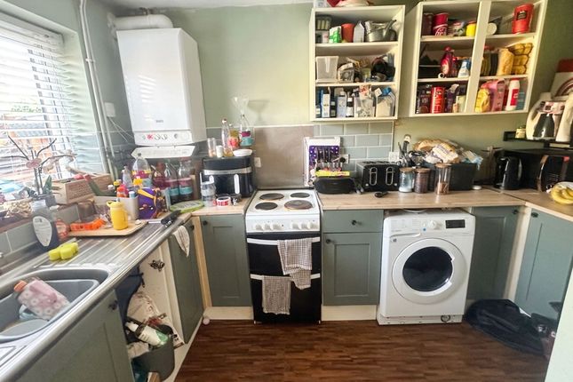 6 Sharpley Drive, Leicester photo 4