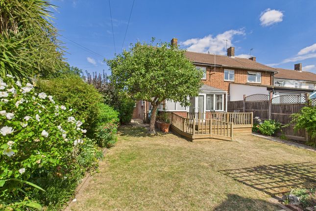 48, Peascroft Road, Hemel Hempstead photo 2