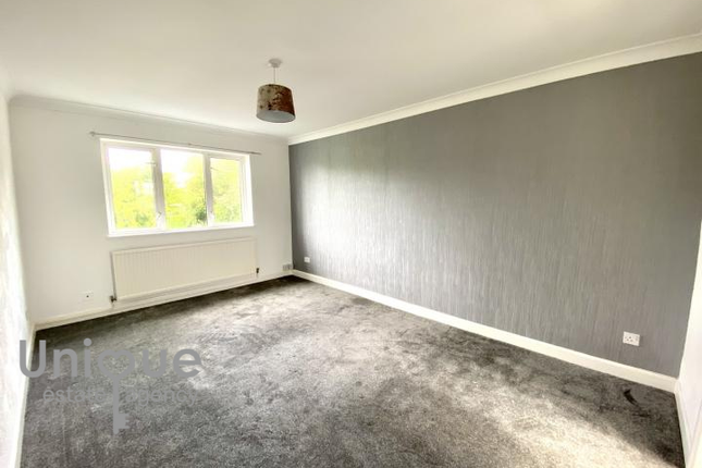 5, Belvedere Court, Thornton-Cleveleys photo 3