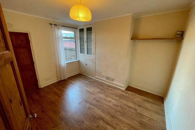 36, Midland Road, Olney photo 3