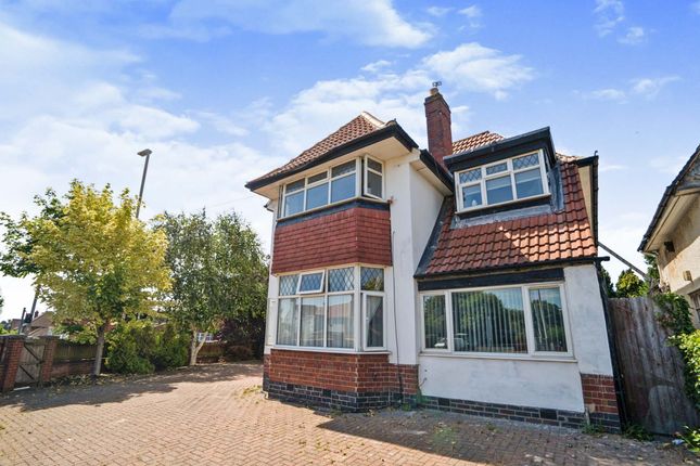 Thumbnail Detached house for sale in Evington Lane, Leicester