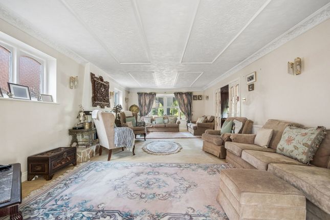 9, Lime Tree Walk, Rickmansworth photo 2