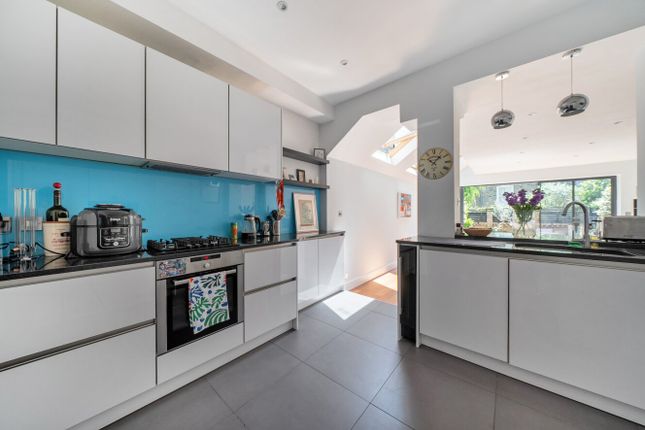 44, Cathles Road, London photo 4