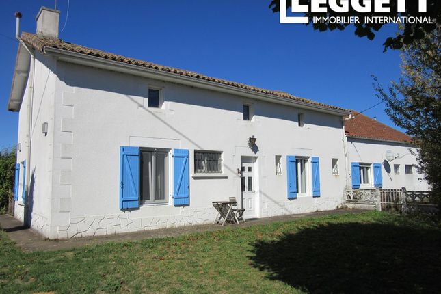 Thumbnail Villa for sale in 1 Marnay, Valence-En-Poitou, Vienne, Nouvelle-Aquitaine
