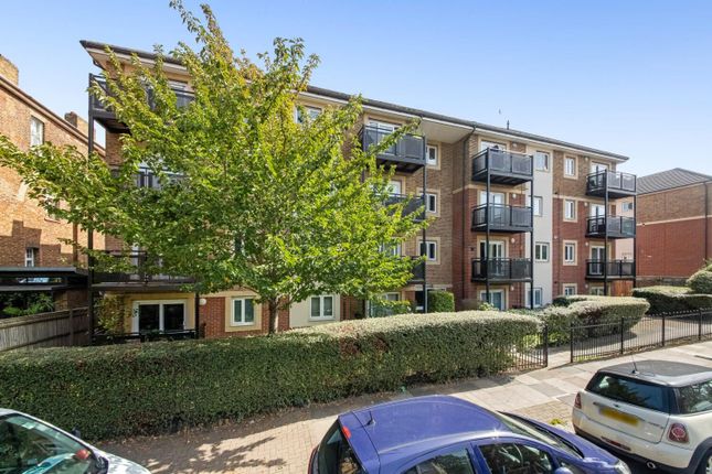 Thumbnail Flat for sale in Anerley Park, Anerley, London