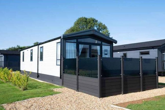 2-bed bungalow on The Lakewood, Cotswold Hills Country Park, Chipping Norton, £169,000