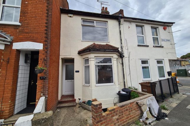 Thumbnail Terraced house for sale in Dale Street, Chatham
