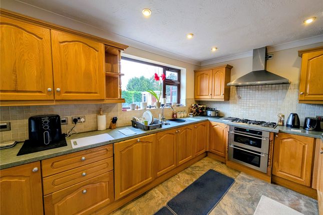 16, Hungarton Drive, Leicester photo 3