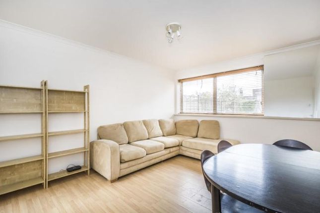 Thumbnail Flat to rent in St Mary Le Park Court, Parkgate Road, Battersea Park, London