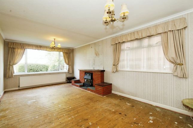 Detached bungalow for sale in The Loont, Winsford