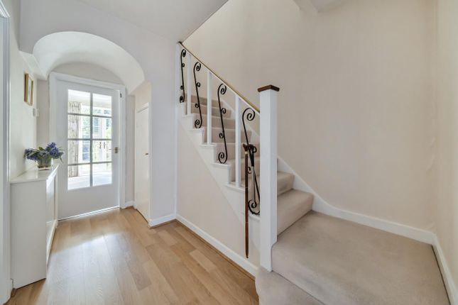 6, Sunningdale Close, Stanmore photo 4