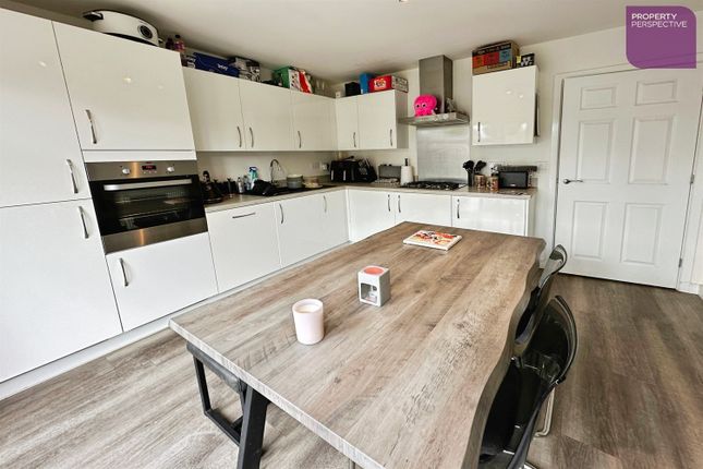 46, Witton Lake, Great Sankey, Warrington photo 5