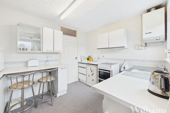 17 Ambleside, Aylesbury photo 2