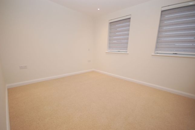 5 Thomas Court, Rickmansworth photo 3
