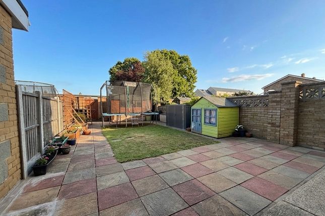 2, Nursery Close, Gosport photo 4