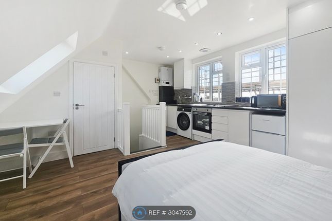 B Ealing Road, Wembley photo 4