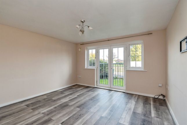 Squires Grove, Willenhall photo 3