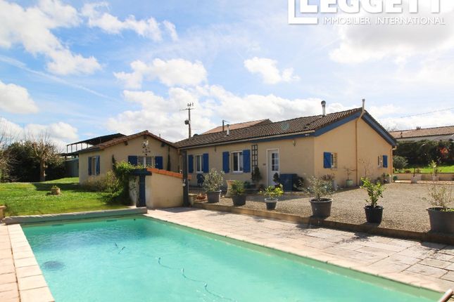 Villa for sale in Aulnay, Charente-Maritime, Nouvelle-Aquitaine