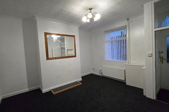 24 Filbert Street, Oldham photo 5
