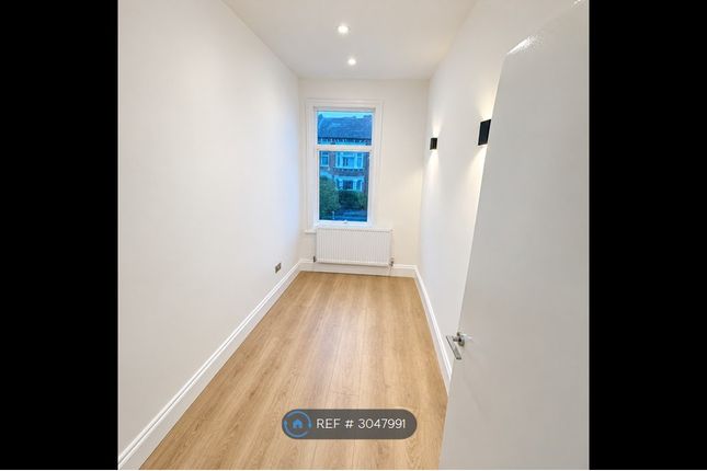 B Ecclesbourne Road, London photo 5