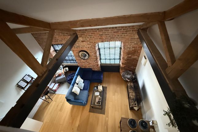 305, The Mill, Stalybridge photo 2