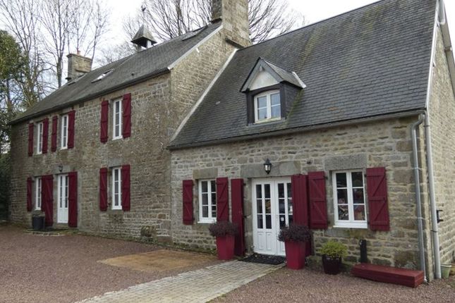Detached house for sale in Saint-Clement-Rancoudray, Basse-Normandie, 50140, France