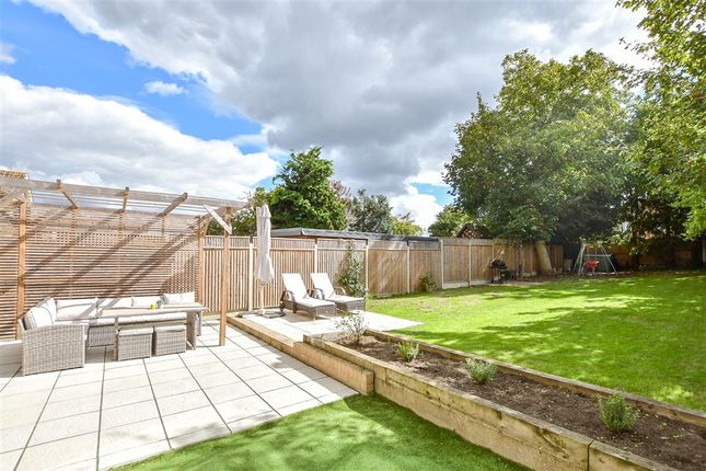 Hollywood Lane Wainscott, Rochester photo 2